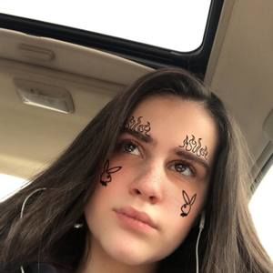 Meet your Posher, Ashlee